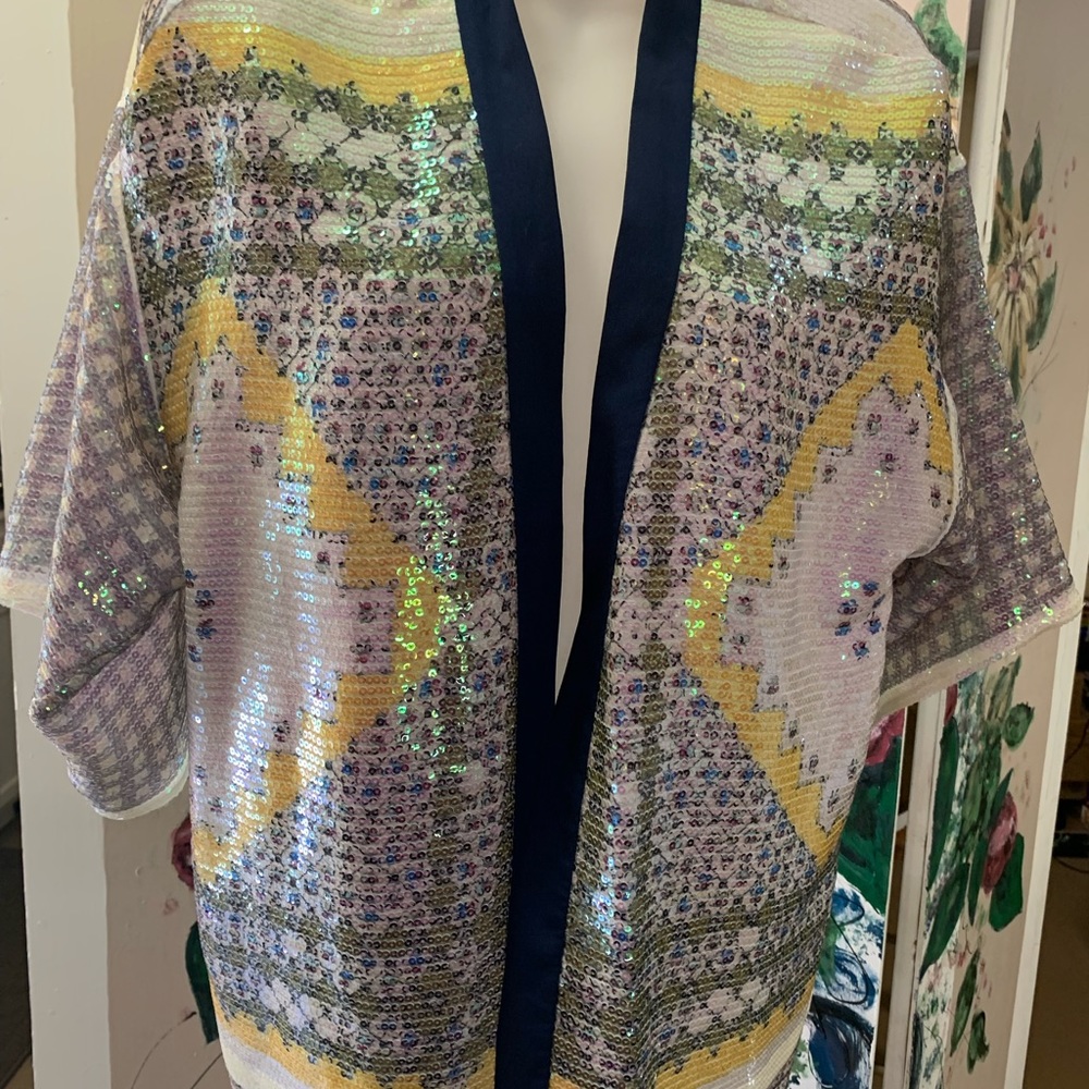 Short sleeve sequin jacket